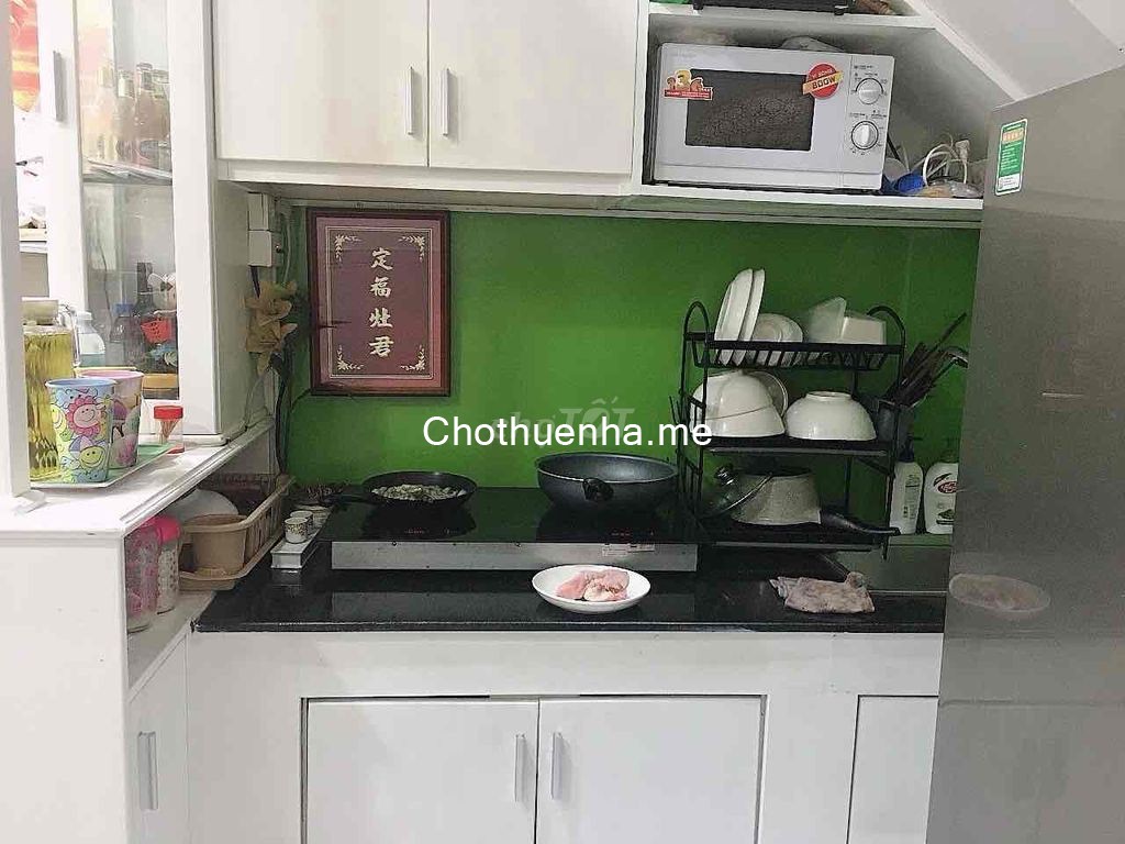 Nhà hẻm cụt nhỏ an ninh, dt 25m2 x 3 tầng, Lê Hồng Phong QUận 5