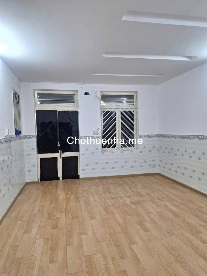 Cho thuê nhà hẻm ba gác đường Lê Hồng Phong, P2, Q5