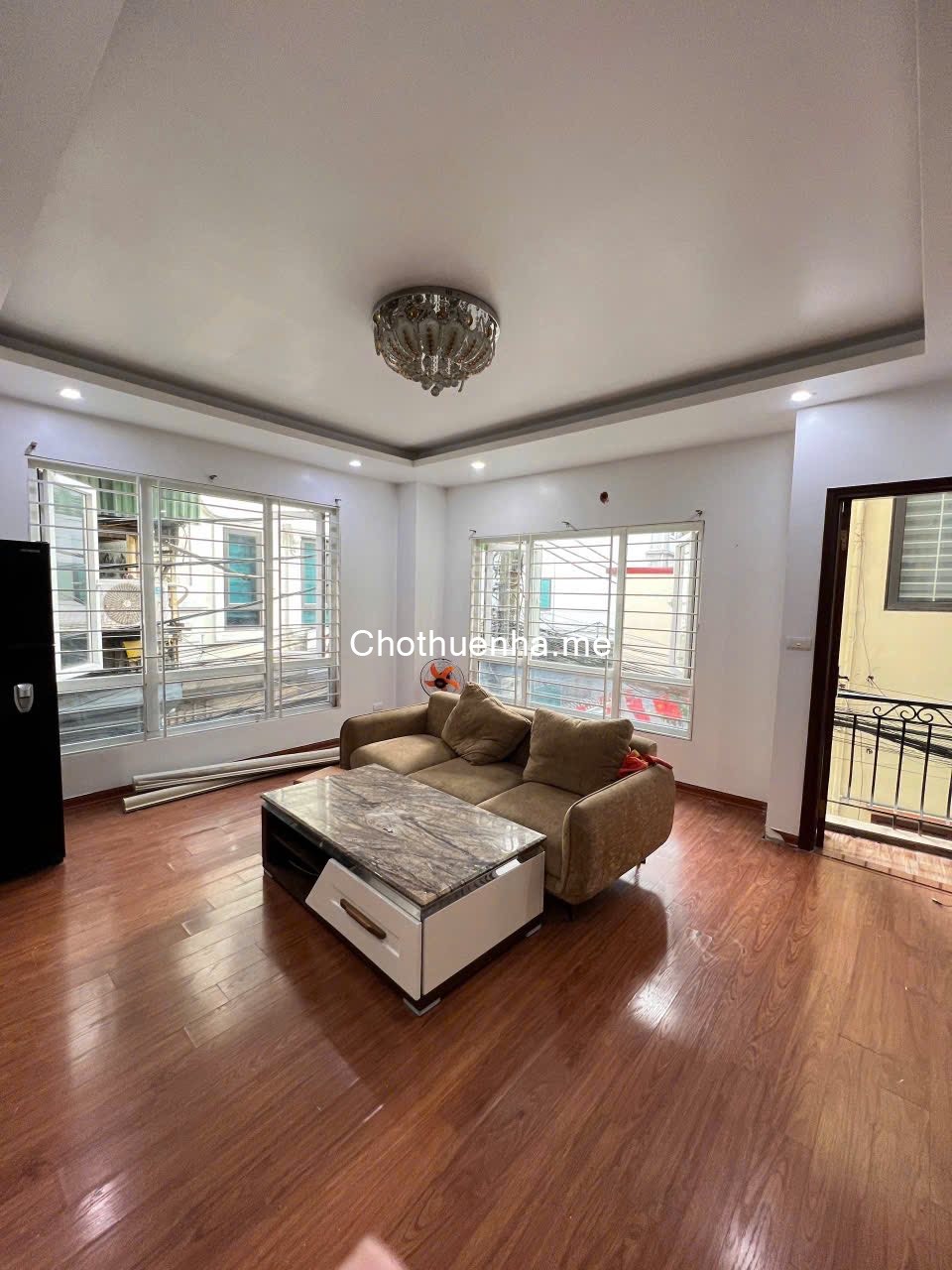 Cho thuê nhà ô tô lô góc 609 Vũ Tông Phan, 36m² x 5 tầng KD Spa, onle, ở 6 người tối đa