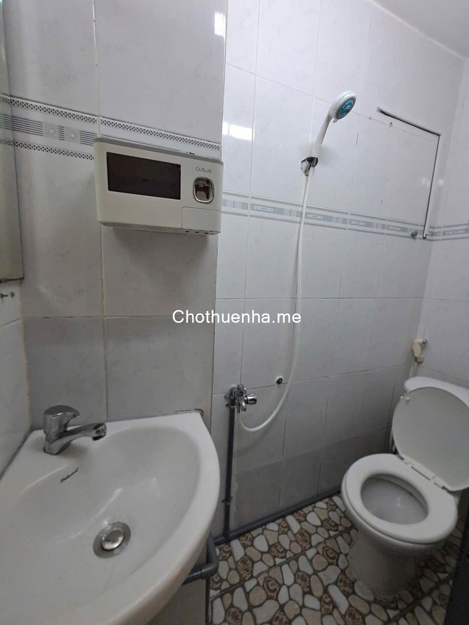 Cho thuê nhà nguyên căn hẻm xe hoi thông Huỳnh Tấn Phát - Nhà Bè