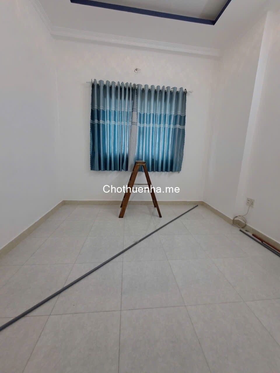 Cho thuê nhà nguyên căn hẻm xe hoi thông Huỳnh Tấn Phát - Nhà Bè