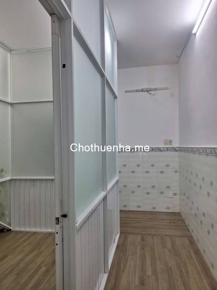 Cho thuê nhà hẻm ba gác đường Lê Hồng Phong, P2, Q5