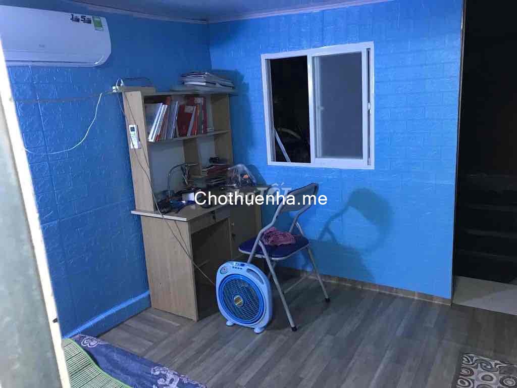 Nhà hẻm cụt nhỏ an ninh, dt 25m2 x 3 tầng, Lê Hồng Phong QUận 5