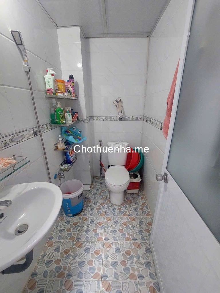 Cho thuê nhà hẻm xe tải đường Phạm Hùng P4 Quận 8