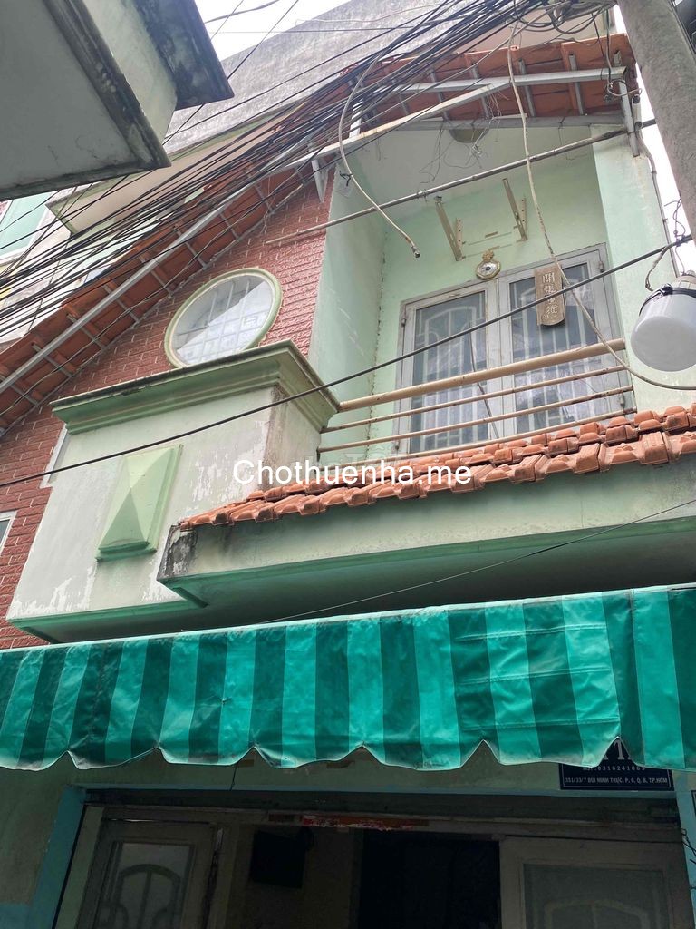 Nhà hẻm cách Pegasuite tầm 20m, 1 trệt 1 lầu, 2 phòng ngủ