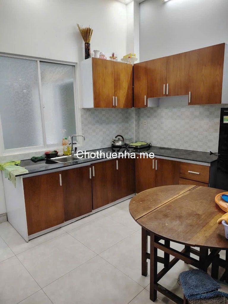 Cho thuê nhà hẻm xe tải đường 160 gần Lã Xuân Oai Quận 9