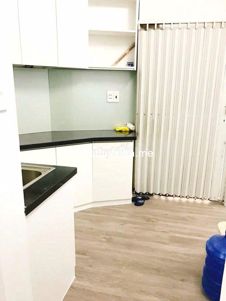 Cho thuê nhà đẹp, góc hẻm xe hơi, 1/ Cách Mạng Tháng 8, P.13, Quận 10