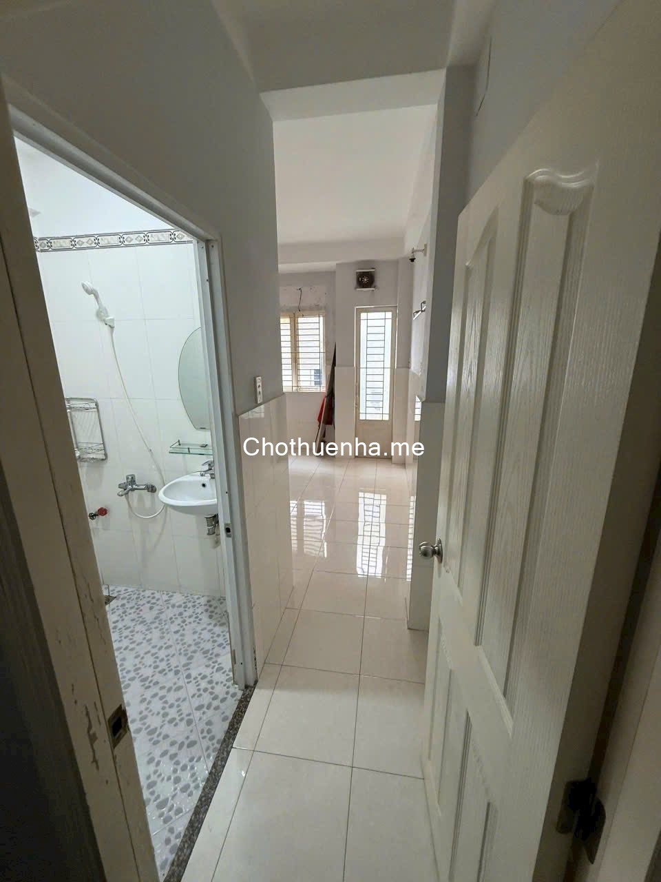 Cho thuê nhà hẻm Lý Thái Tổ, Quận 10 – giá 12 triệu/tháng