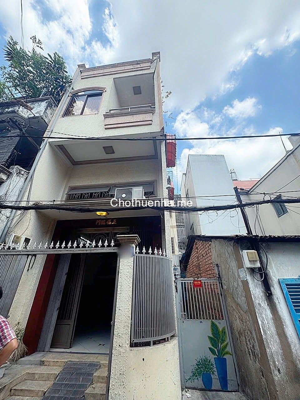 Cho thuê nhà nguyên căn Lê Thị Bạch Cát, Quận 11 (nhà trống giao ngay)