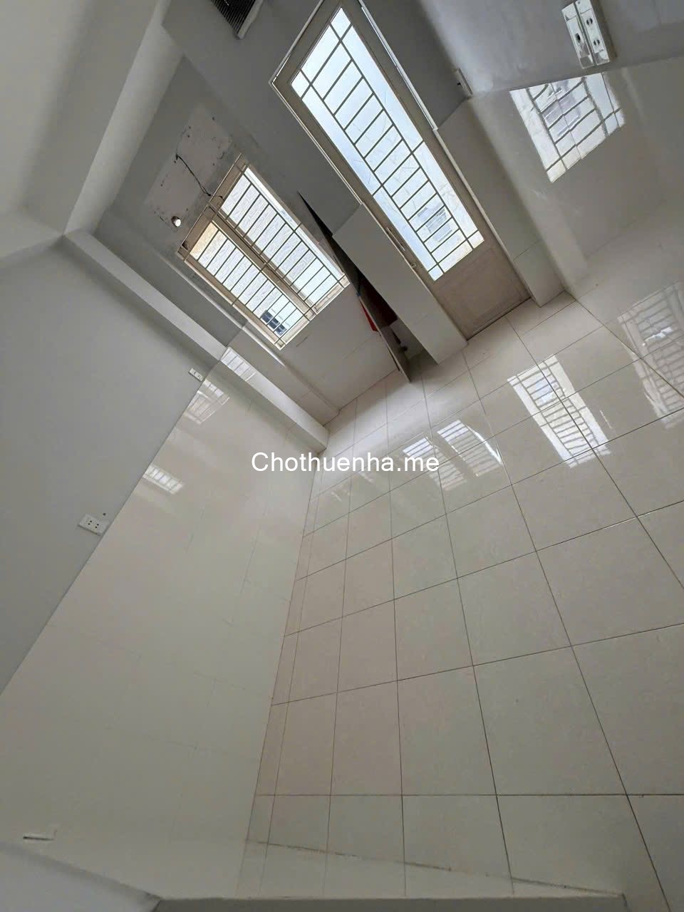 Cho thuê nhà hẻm Lý Thái Tổ, Quận 10 – giá 12 triệu/tháng