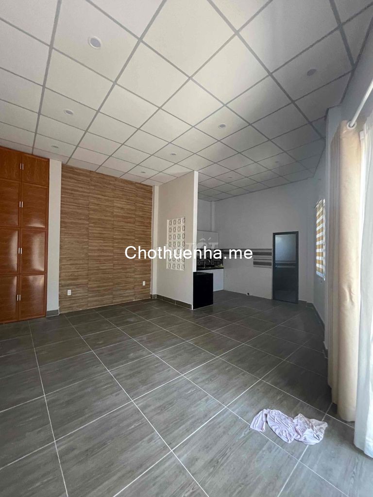 Cho thuê nhà mới 100%, hẻm ba gác gần chợ Thủ Đức