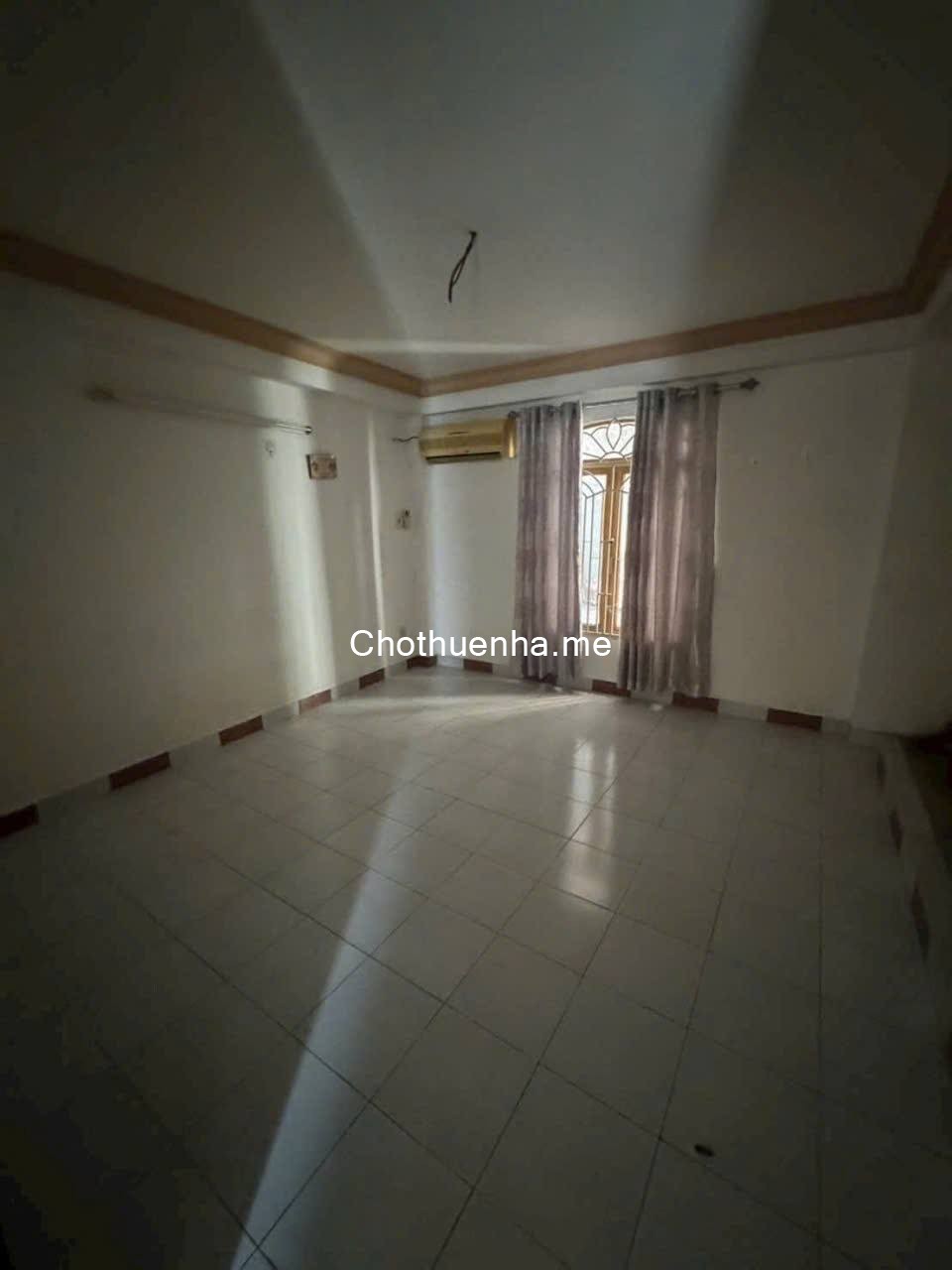 Cho thuê nhà ở ngay - 1 trệt + lửng + 2lầu - Lê Thị Bạch Cát, Quận 11