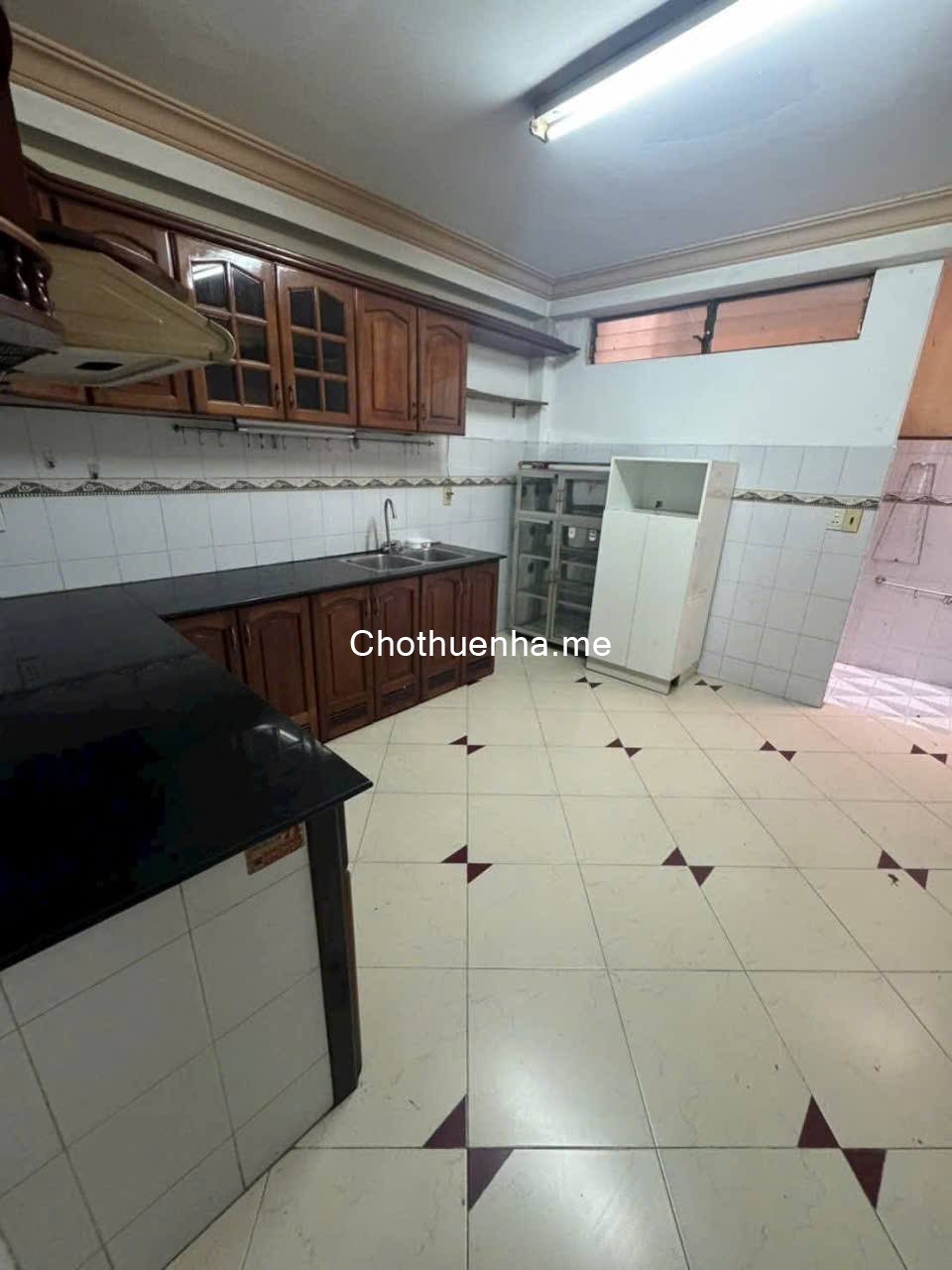 Cho thuê nhà ở ngay - 1 trệt + lửng + 2lầu - Lê Thị Bạch Cát, Quận 11