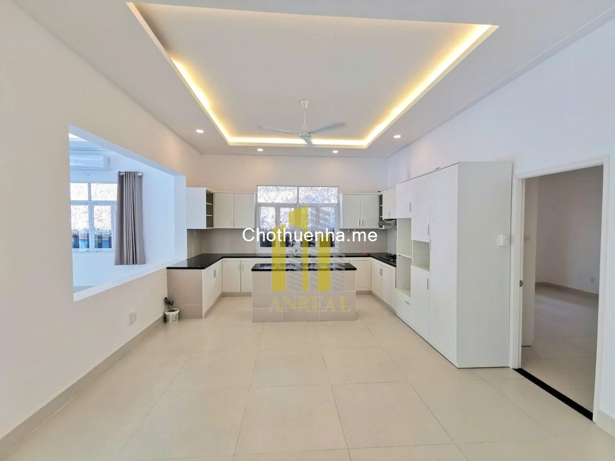 Cho thuê biệt thự An Phú có hồ bơi riêng – Sân vườn, giá 2800 USD