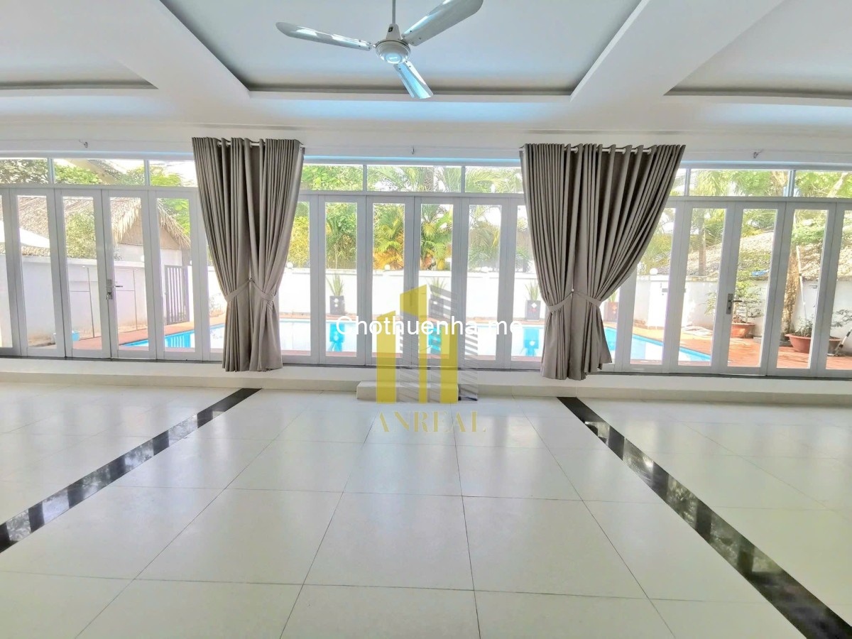 Cho thuê biệt thự An Phú có hồ bơi riêng – Sân vườn, giá 2800 USD