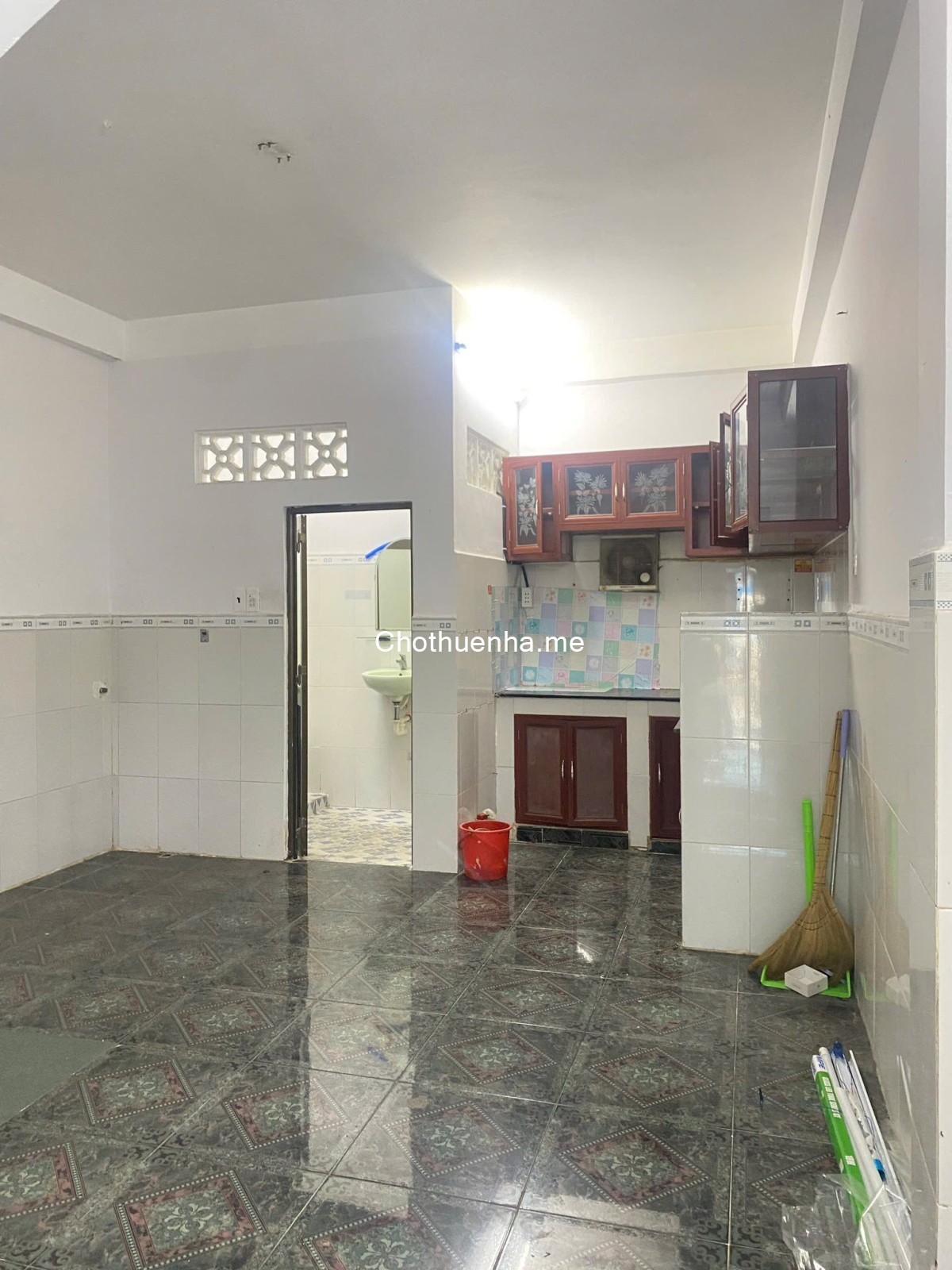 Cho thuê nhà 1 Trệt, 2 lầu, 3PN 3WC, hẻm 8m Tô Hiệu, Tân Phú