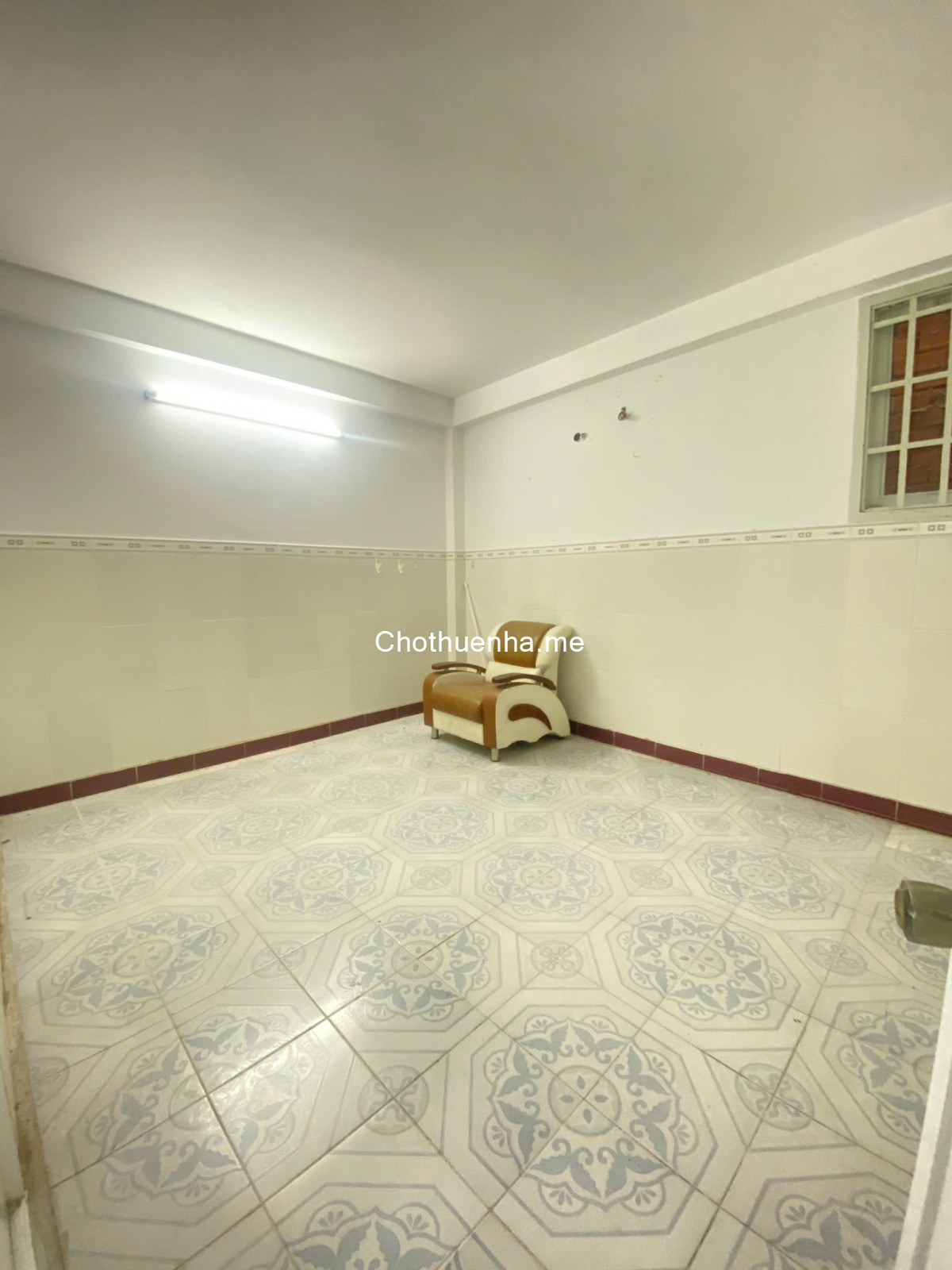 Cho thuê nhà 1 Trệt, 2 lầu, 3PN 3WC, hẻm 8m Tô Hiệu, Tân Phú