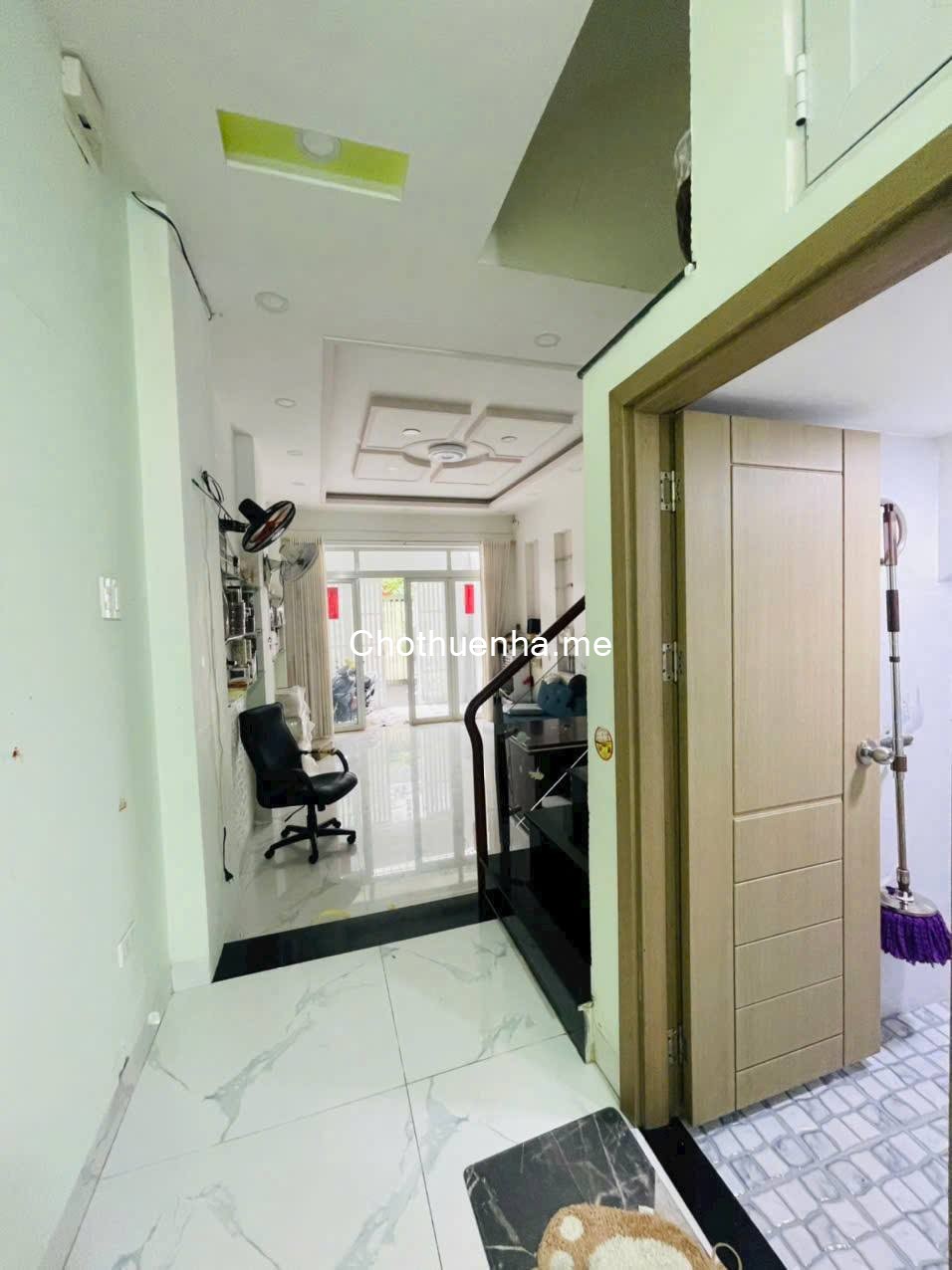 Cho thuê nhà Nguyên căn 1 trệt 2 lầu mới đẹp hẻm xe hơi ngay đường Hoàng Diệu 2, Thủ Đức