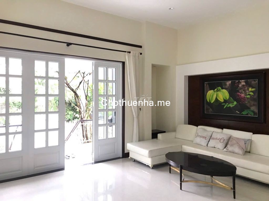 Cho thuê villa góc 2 mặt tiền – khu compound đường Nguyễn Văn Hưởng, Phường Thảo Điền, Quận 2