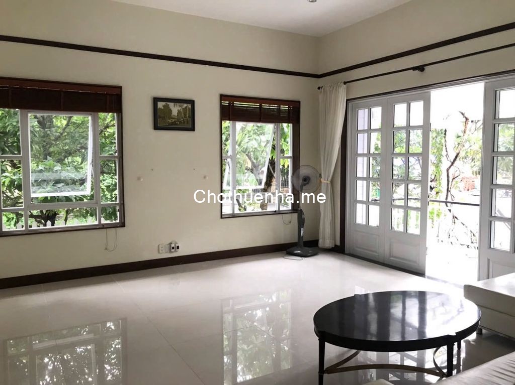 Cho thuê villa góc 2 mặt tiền – khu compound đường Nguyễn Văn Hưởng, Phường Thảo Điền, Quận 2