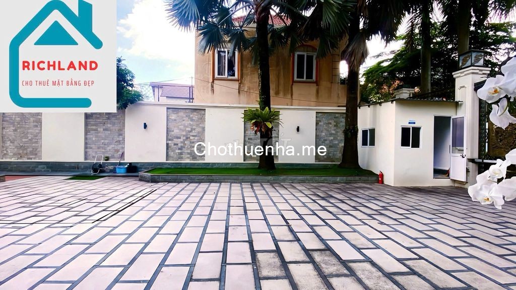 Cho thuê biệt thự mặt tiền đường Trần Văn Sắc, Phường Thảo Điền, Quận 2