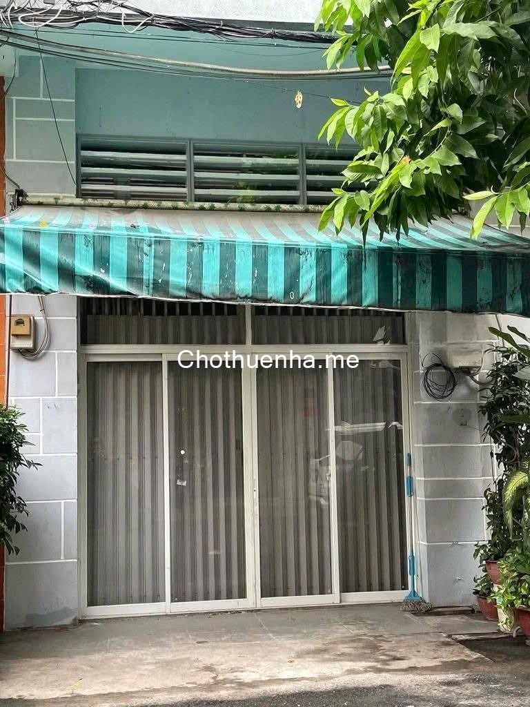 Nhà hẻm xe hơi Nguyễn Tri Phương, Quận 5.