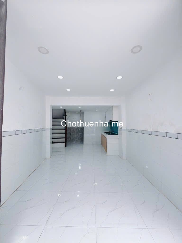 Cho thuê nhà nguyên căn hẻm Vĩnh Hội, Quận 4 – nhà đẹp, kiên cố, giá tốt chỉ 12 triệu/tháng