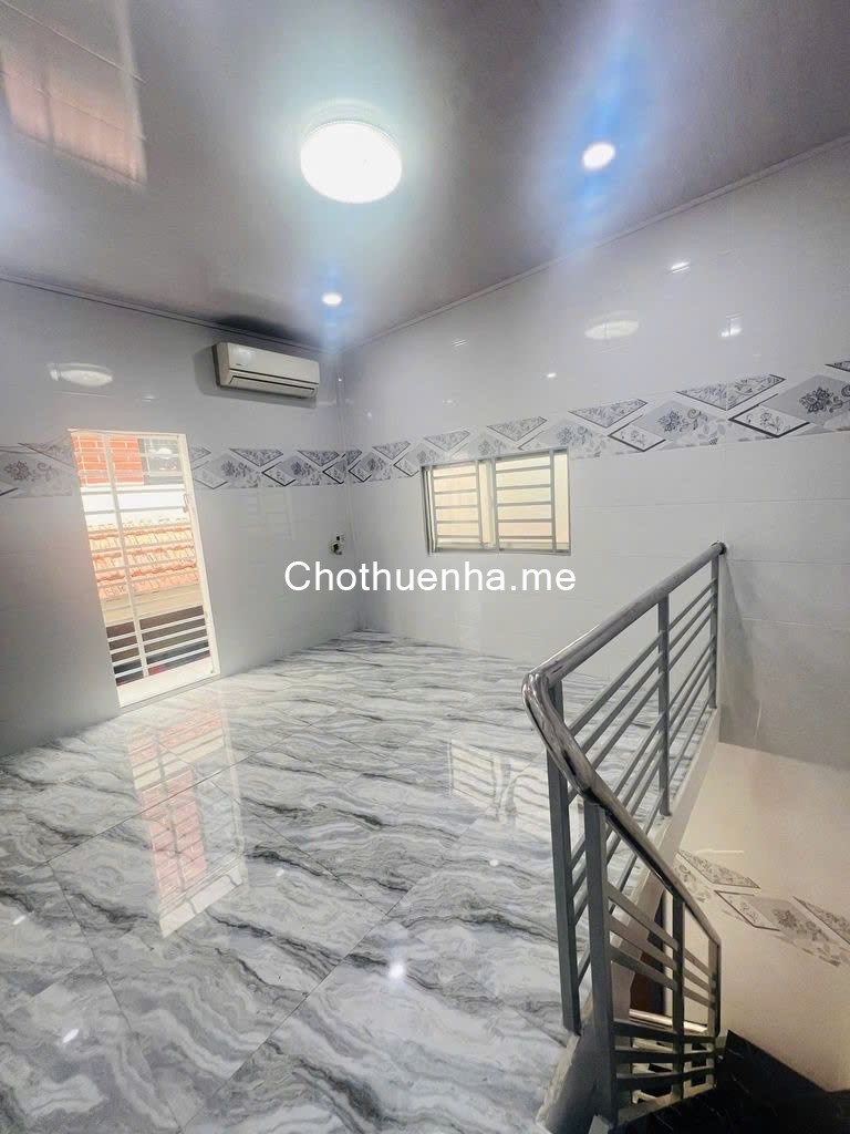 Cho thuê nhà nguyên căn trệt, lầu suốt đường Trần Đình Xu, P. Cô Giang, Q.1.