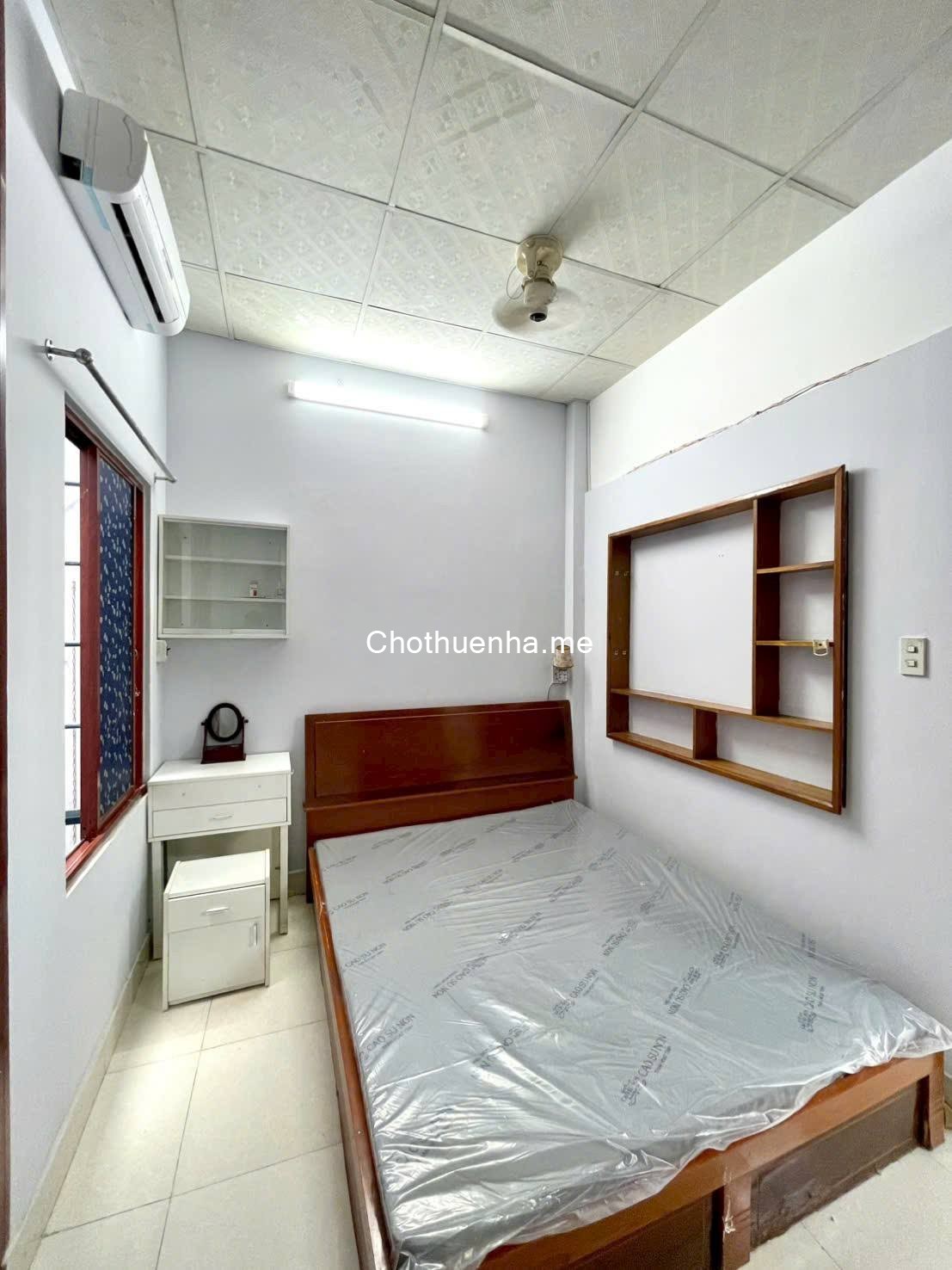 Cho thuê nhà ngay CV Lê Thị Riêng, KCX Bắc Hải, Q.10 – Giá chỉ 15 triệu/tháng.