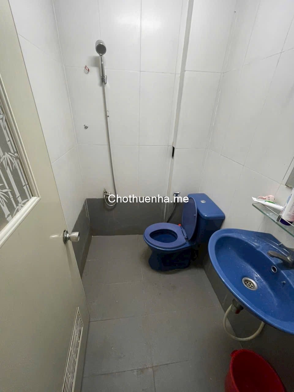 Cho thuê nhà nguyên căn hẻm ô tô đường Nguyễn Đình Chiểu, P.4, Q.3 – Giá thuê 22 triệu/tháng.