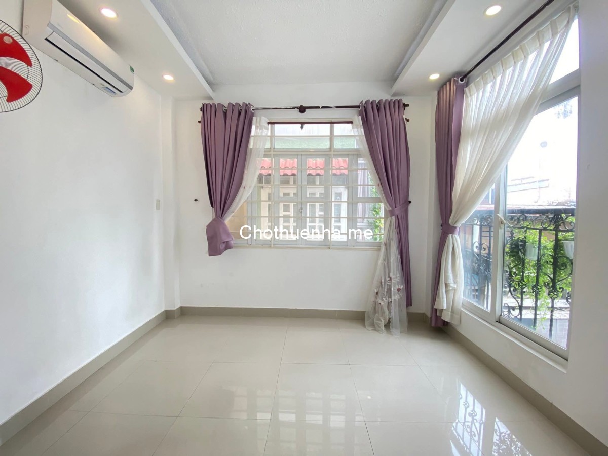 Nhà đẹp Lê Văn Sỹ – Quận 3, 2PN, 2WC, 3 tầng, giá 12 triệu/tháng.