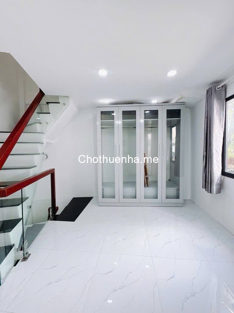 Cho thuê nhà nguyên căn hẻm Vĩnh Hội, Quận 4 – nhà đẹp, kiên cố, giá tốt chỉ 12 triệu/tháng