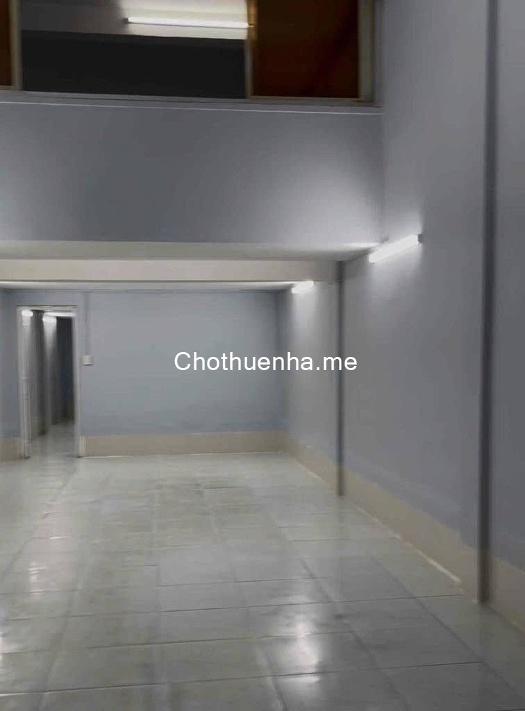 Nhà hẻm xe hơi Nguyễn Tri Phương, Quận 5.