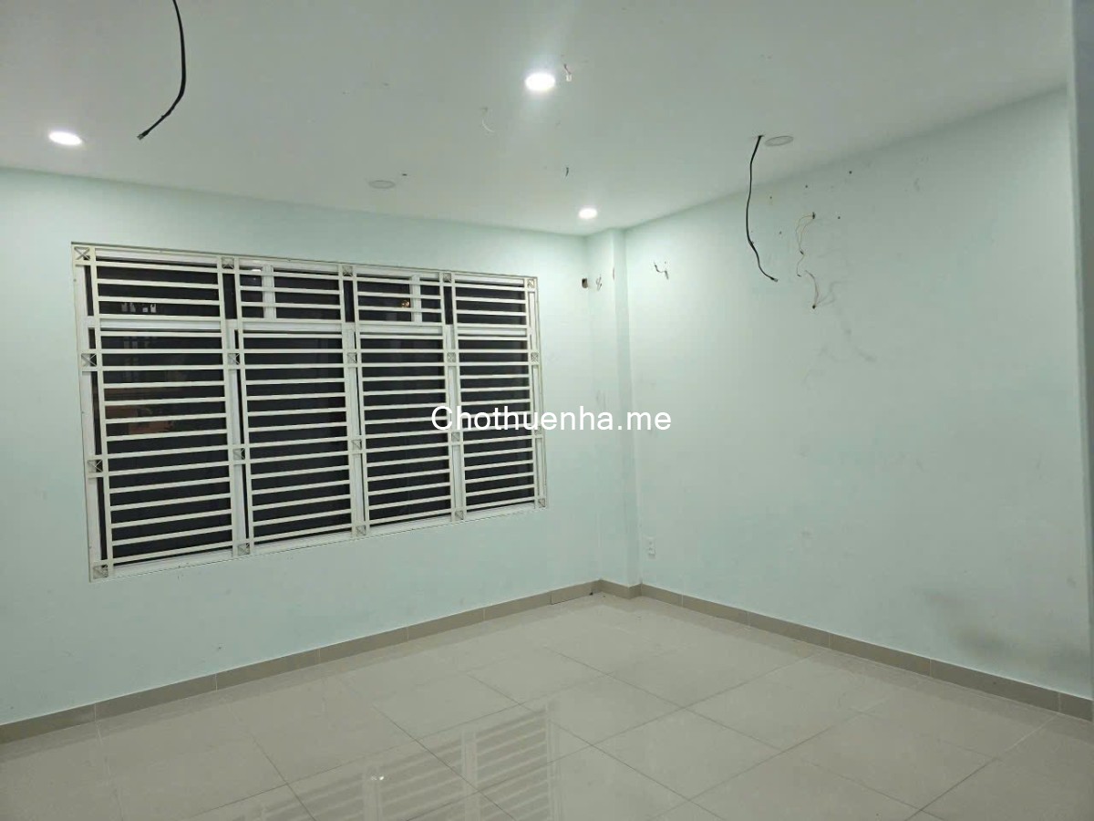 Cho thuê nhà mặt tiền Phường 15, Quận 10 – vị trí kinh doanh cực tốt.