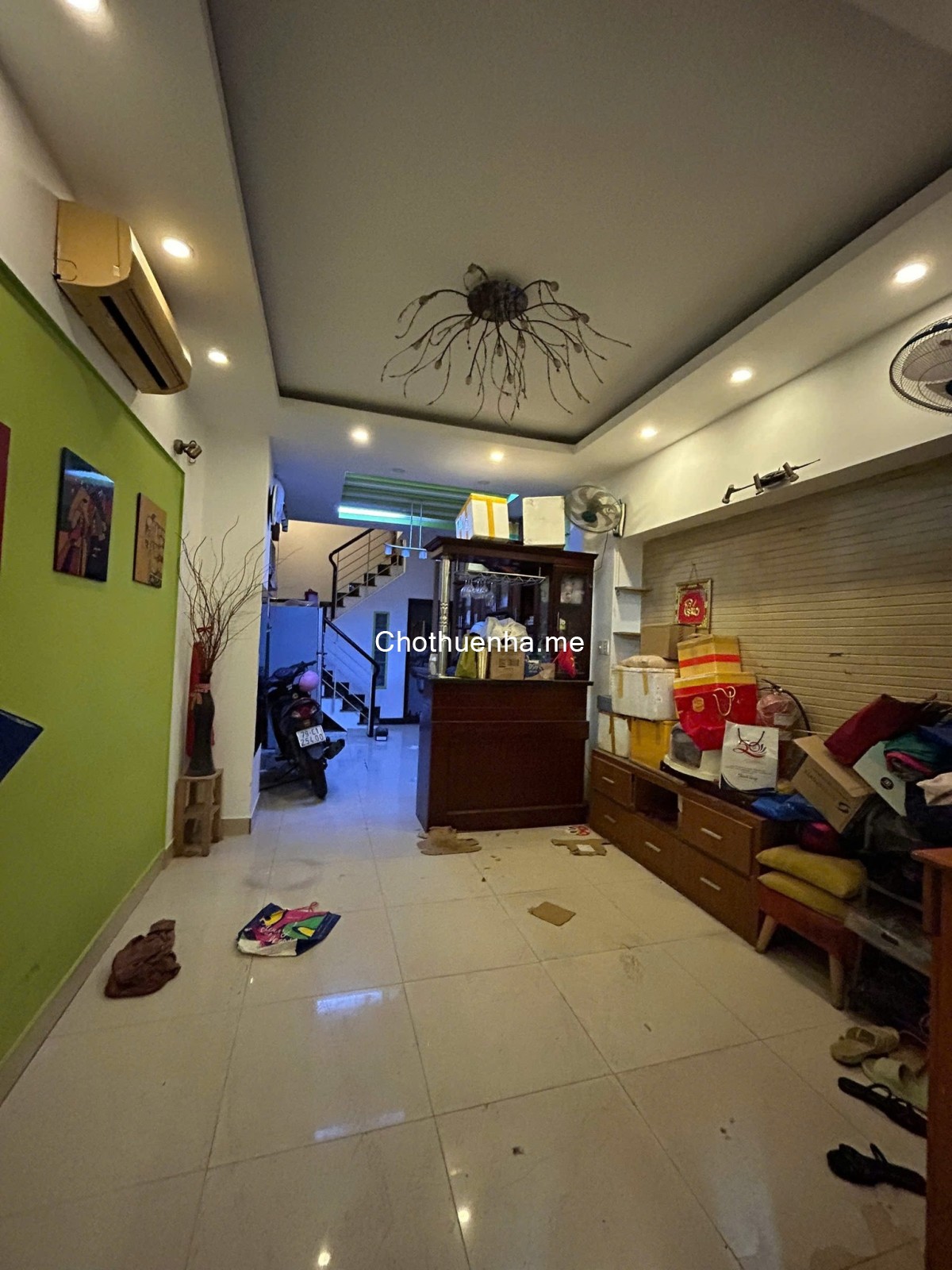 Cho thuê nhà 1 trệt, 2 lầu hẻm 463B Cách Mạng Tháng 8, Quận 10.