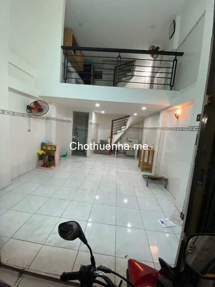 Cho thuê nhà nguyên căn trệt lửng 2 lầu Đường Đoàn Văn Bơ, Phường 13, Q4