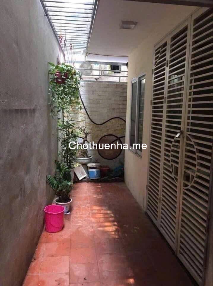 Cho thuê nhà nguyên căn ngõ 10 Nam Dư, 42m2 × 5 tầng, gồm 3 phòng ngủ, 4 vệ sinh, 9tr