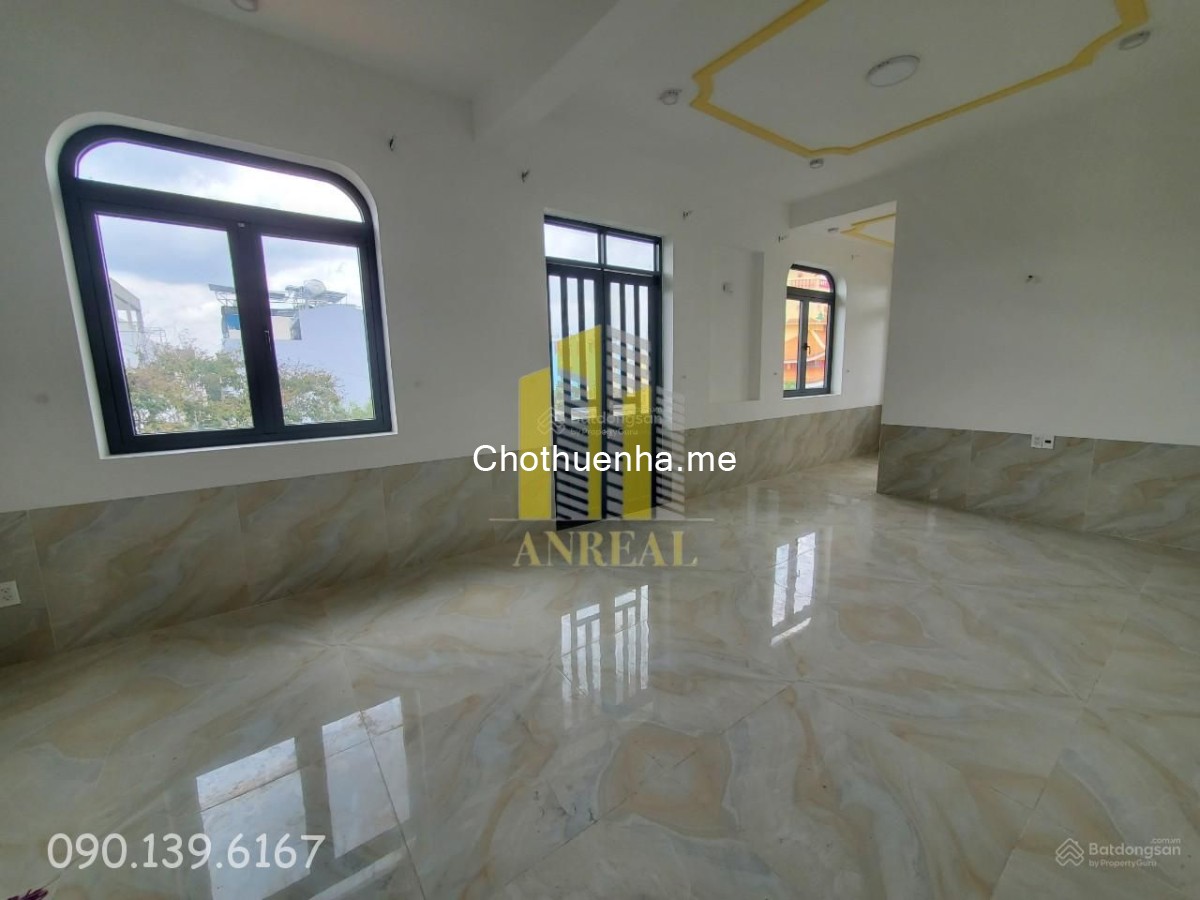 VILLA GÓC 2 MẶT TIỀN GẦN TRƯƠNG VĂN BANG SÂN VƯỜN 5 PHÒNG - GIÁ 38 TRIỆU