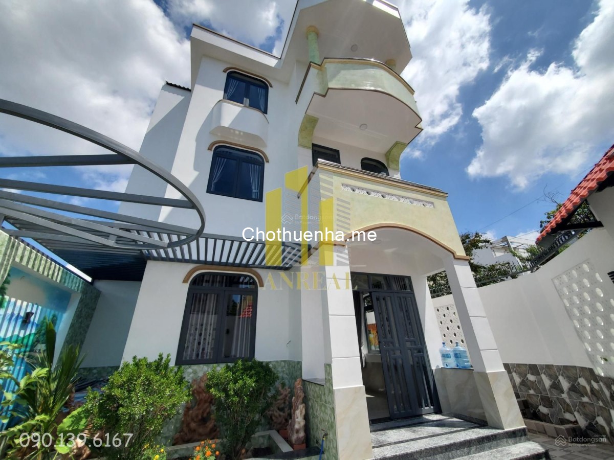 VILLA GÓC 2 MẶT TIỀN GẦN TRƯƠNG VĂN BANG SÂN VƯỜN 5 PHÒNG - GIÁ 38 TRIỆU