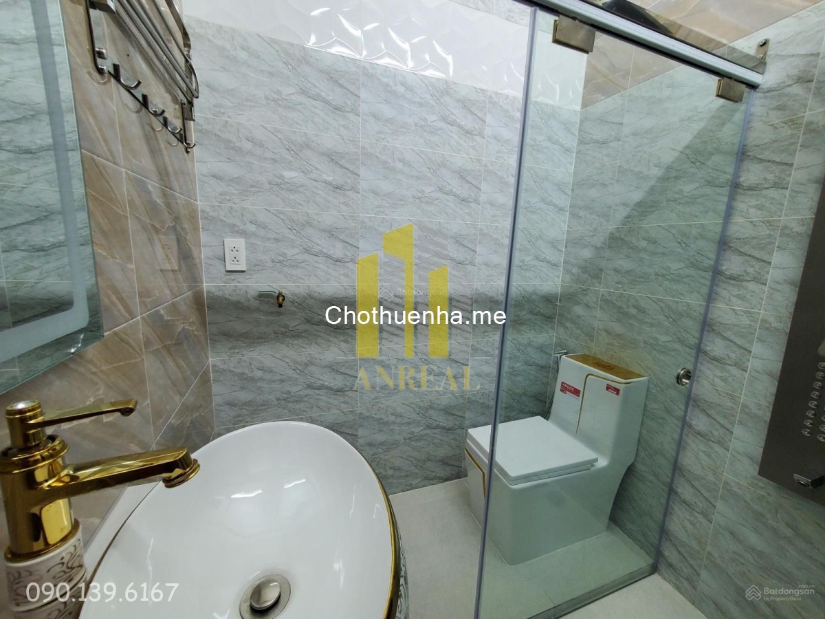 VILLA GÓC 2 MẶT TIỀN GẦN TRƯƠNG VĂN BANG SÂN VƯỜN 5 PHÒNG - GIÁ 38 TRIỆU