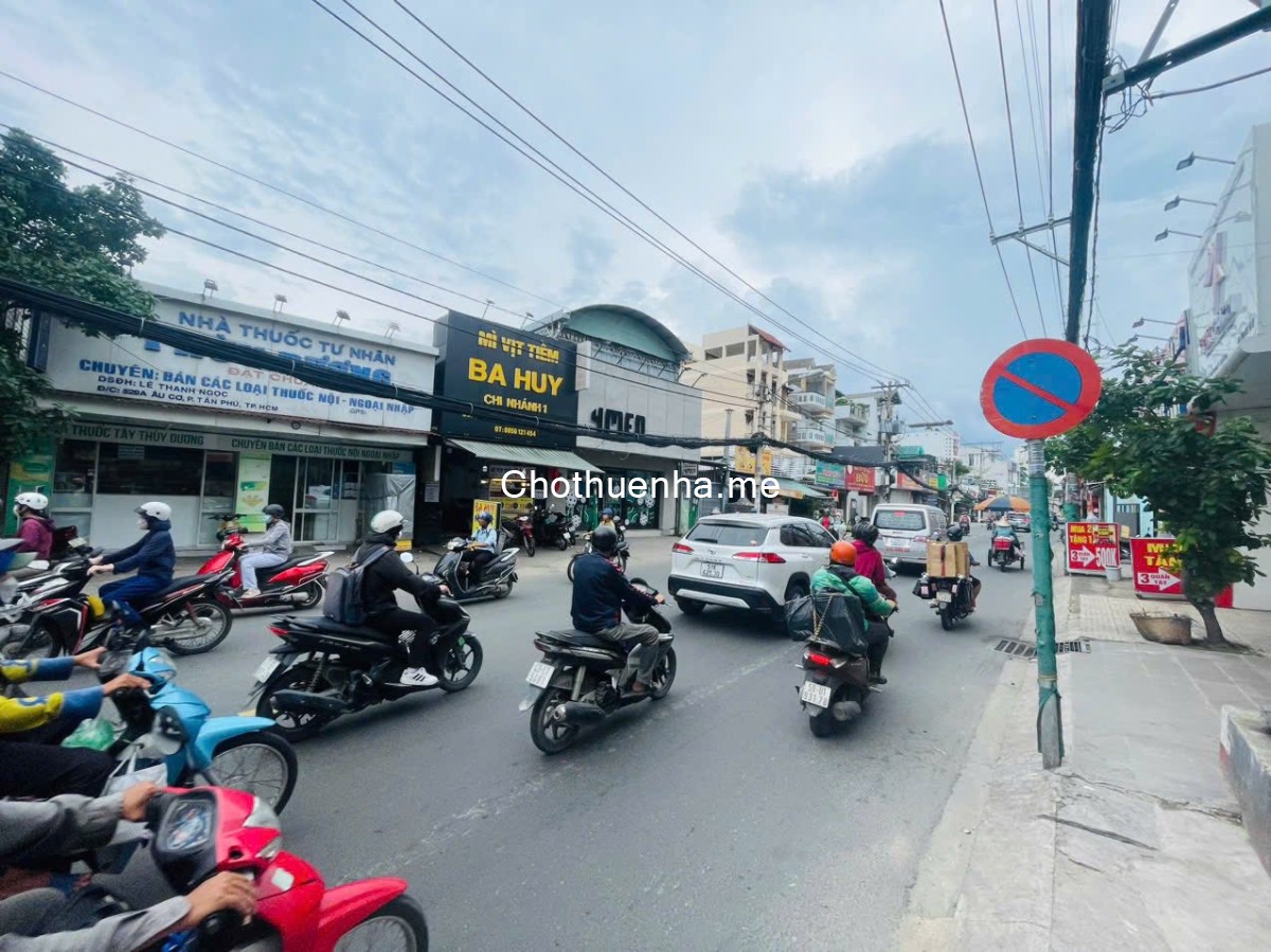 Cho thuê Góc 2 MT Âu cơ 10x50, nở hậu, Dtsd : 500m2 . 65 tr