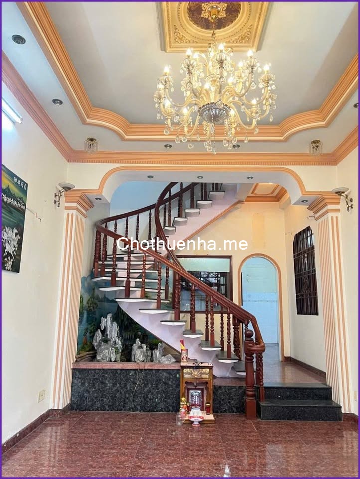 Cho thuê nhà nguyên căn 1 trệt, 2 lầu, 1 tầng tum hẻm lớn đường 3/2 – Phường 14, Quận 10