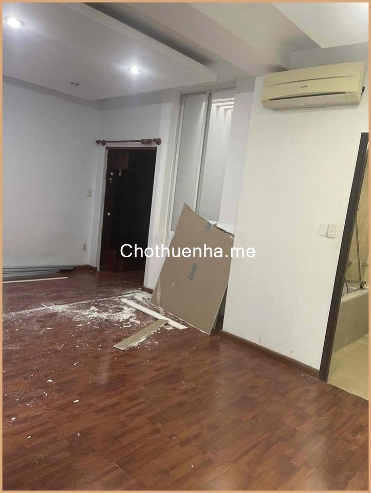 Cho thuê nhà 1 trệt, 2 lầu hẻm lớn đường Lê Duy Nhuận, P.12, Quận Tân Bình