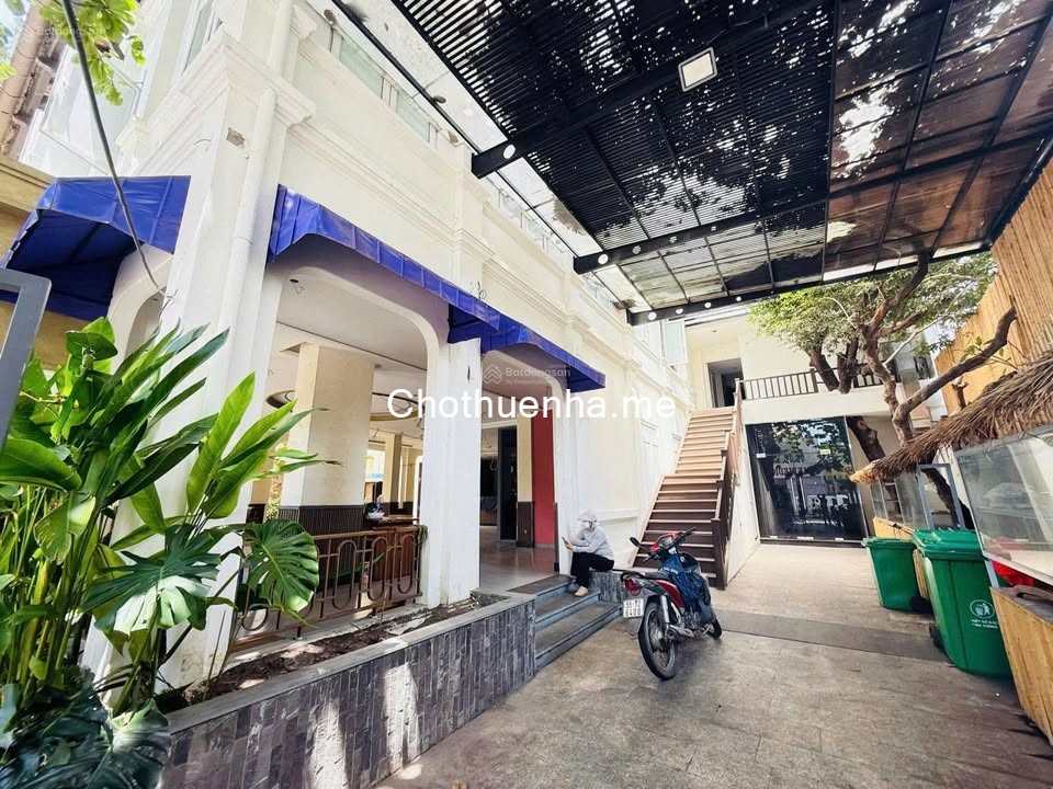 CHO THUÊ BIỆT THỰ MẶT TIỀN ĐƯỜNG TRẦN QUỐC THẢO – PHƯỜNG 7, QUẬN 3