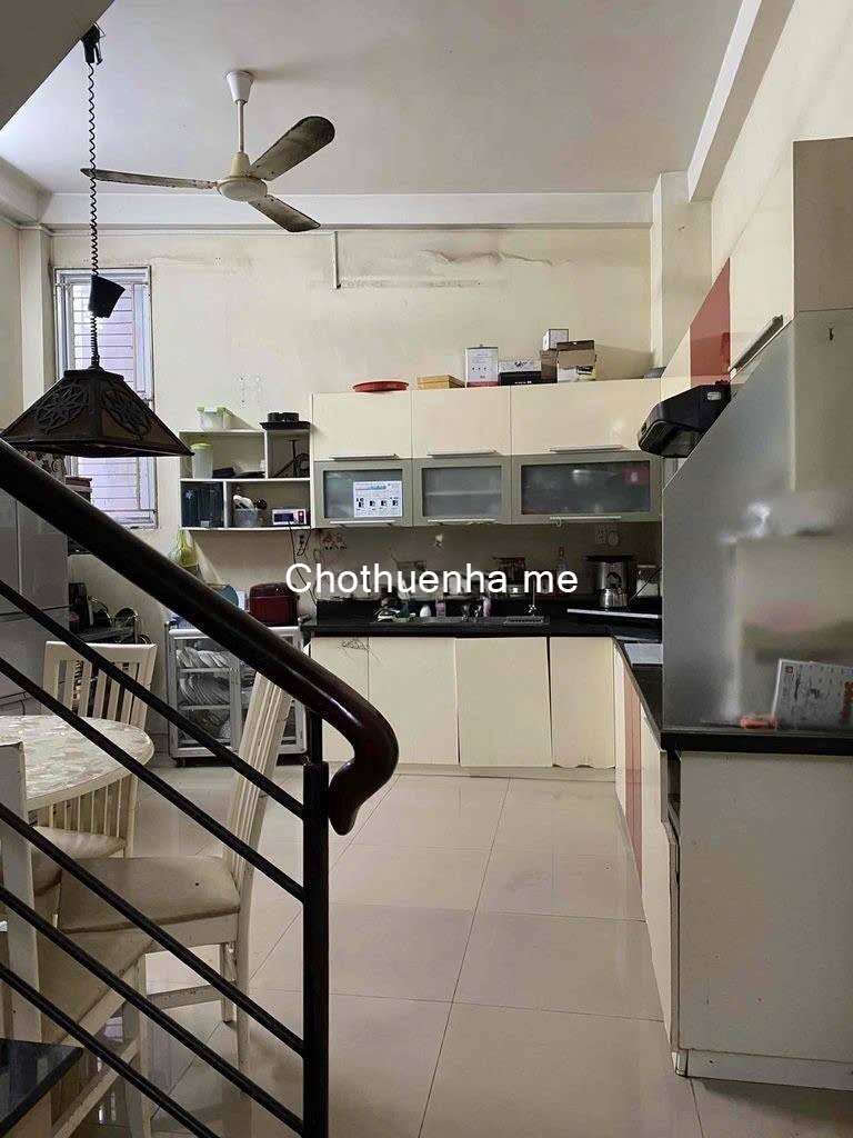 Cho thuê nhà Huỳnh Văn Bánh – Quận Phú Nhuận - 4,2m × 14m * Kết cấu: 1 trệt, 3 lầu