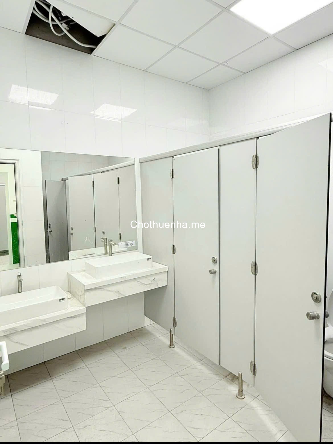 Cho thuê Góc 2 MT Âu cơ 10x50, nở hậu, Dtsd : 500m2 . 65 tr