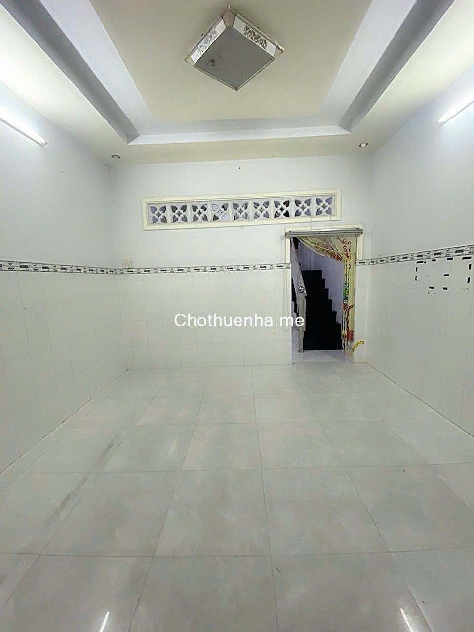 Nhà 1 trệt, 1 lầu, 2 phòng ngủ – 1 toilet tại Hương Lộ 2, Bình Trị Đông