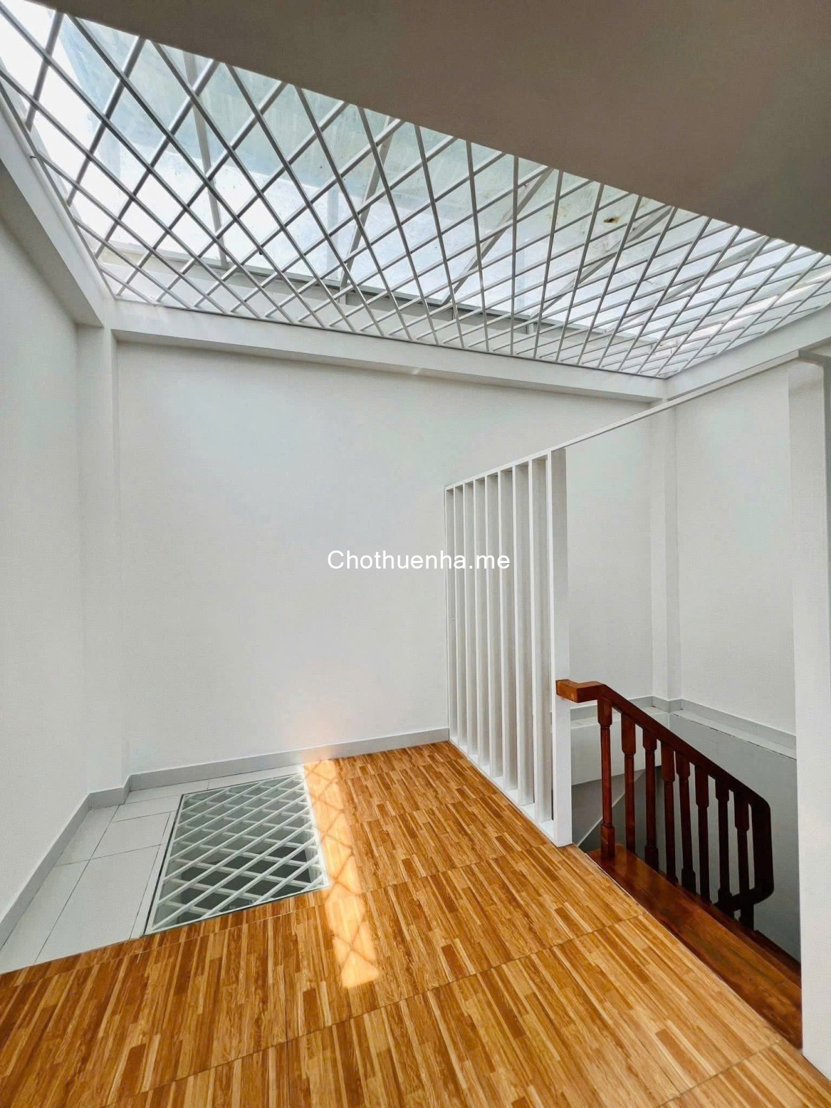 Cho thuê nhà mới đẹp – hẻm xe hơi 1/ Phan Huy Ích - 1 trệt + 2 lầu→ 4 phòng ngủ – 3 WC