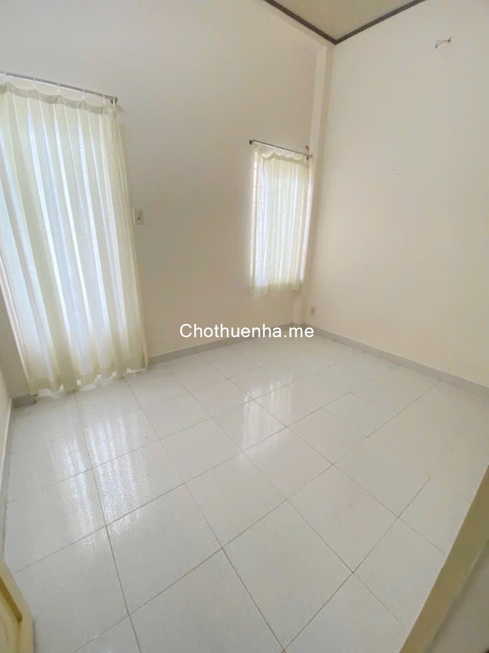 CHO THUÊ NHÀ NGUYÊN CĂN – SƠN SỬA MỚI – HẺM 3M PHAN XÍCH LONG