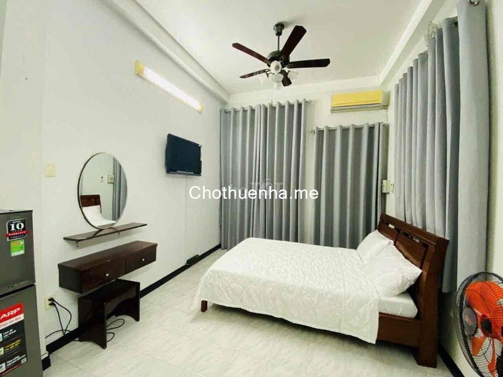 Sát mặt tiền Cách Mạng Tháng 8, 1 trệt, 6 lầu, có sẵn nội thất